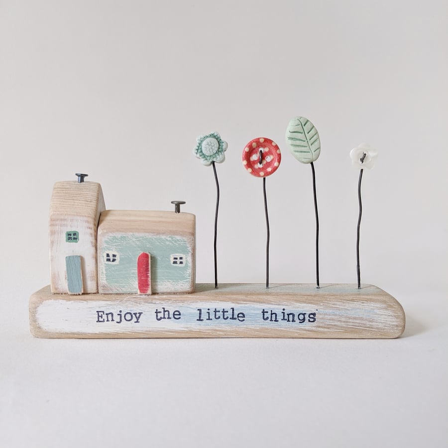 Little Wooden Houses with Clay & Button Garden 'Enjoy the little things'