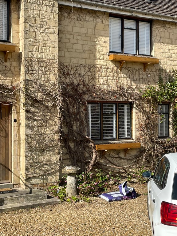 Wooden window box with bracket 