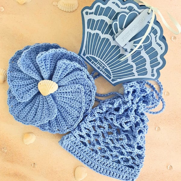 Skincare set of 7 cotton face wipes & 1 wash bag - Seashell Gift Box Available