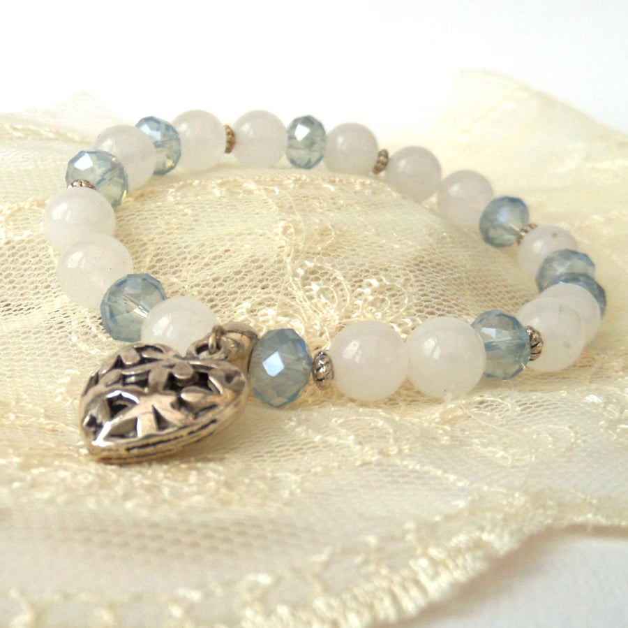 White jade & blue crystal stretchy bracelet, with heart charm embelishment