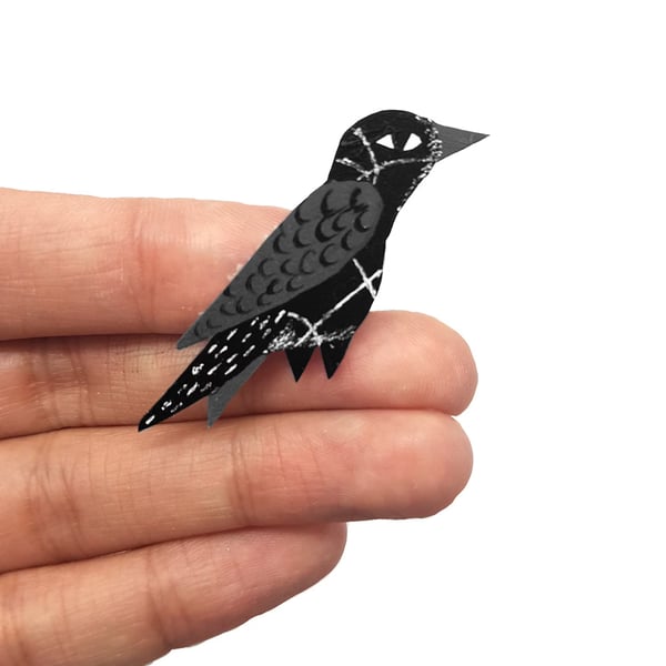 Raven brooch - Handpainted - Bird Badge