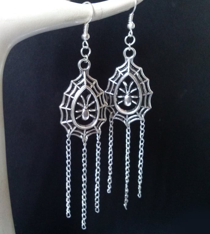 Dangling Cobweb Silver Plate Spider Web Drop Dangle Earrings