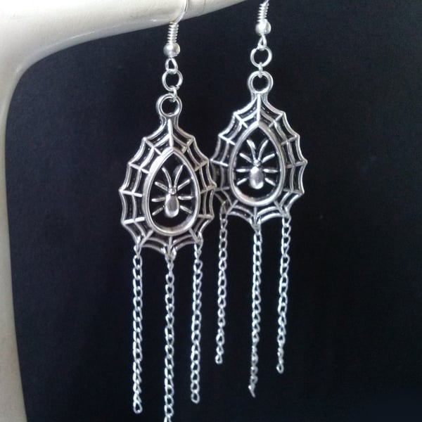 Dangling Cobweb Silver Plate Spider Web Drop Dangle Earrings