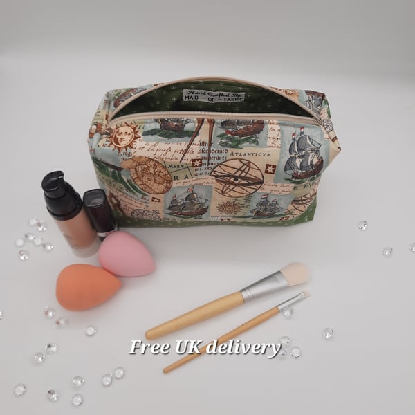 Makeup bag nautical, sailing travel theme. 