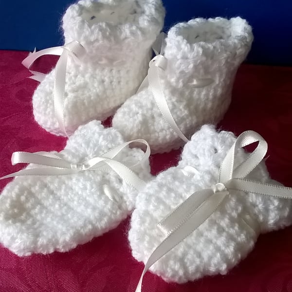 Hand Crochet Baby Bootees and Mitts