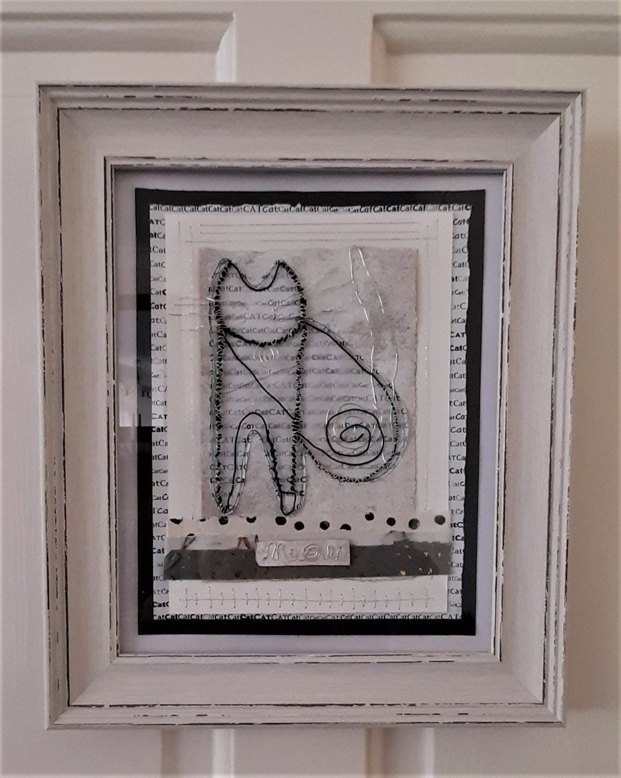The Relaxed Sat Wire Cat. A Handmade Art Picture. Purfect for Cat Lovers!!!