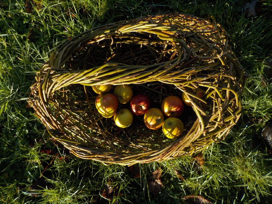 Pebble Shaped Willow Weave Basket, natural, woven wicker, made to order