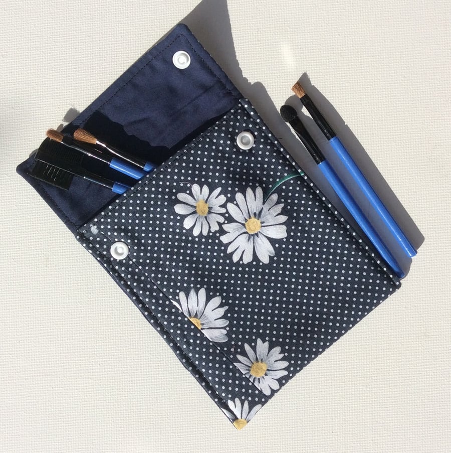  Make up bag, pouch, navy blue cotton, with white daisies and white dots.
