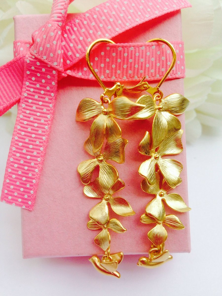 Flower matt gold rhodium earrings