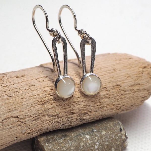 Natural Cream Mother of Pearl Silver Dangle Earrings