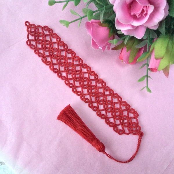 Red Cotton Bookmark, Handmade in Shuttle Tatting