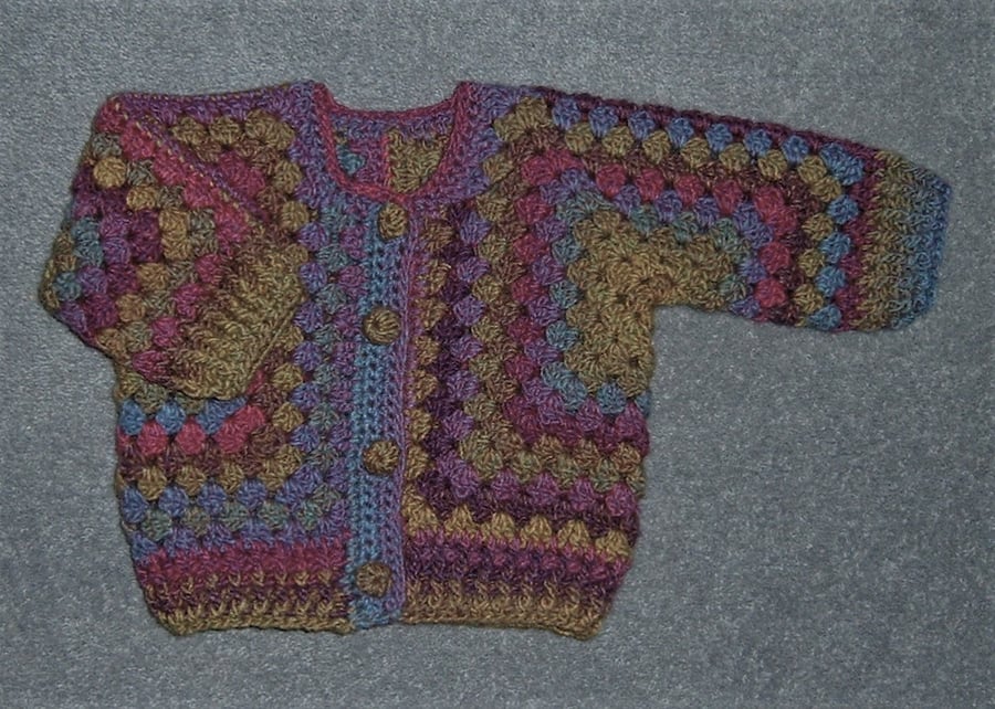 SALE Crochet baby  cardigan (ref f318)