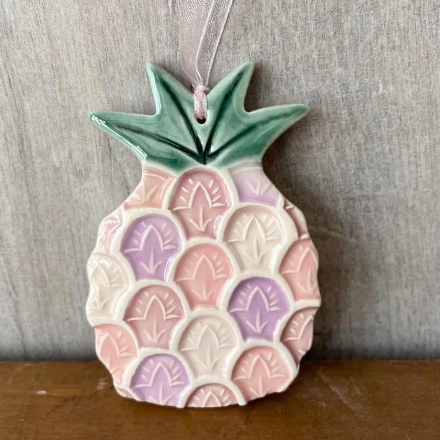 Pink Ceramic Pineapple decoration Pottery Pineapple 