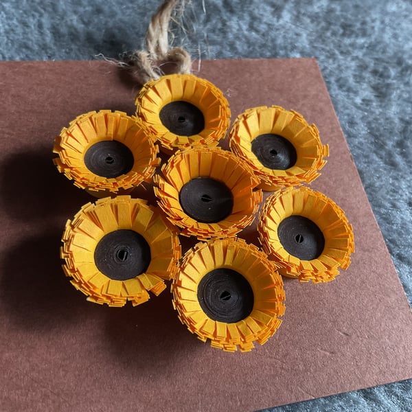 Quilled Sunflower Gift Tag