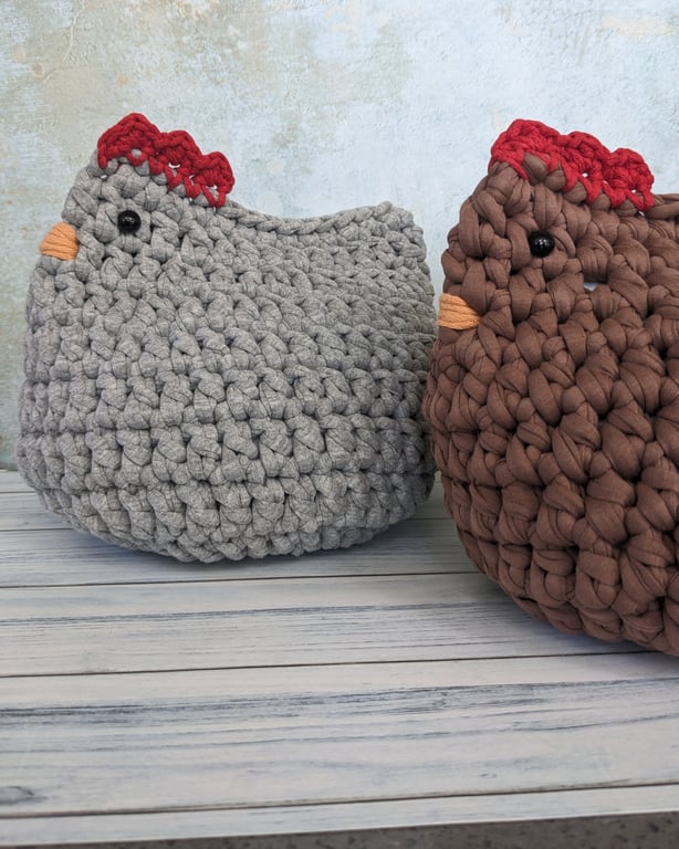 Chicken doorstop, hen doorstop, country style home decor