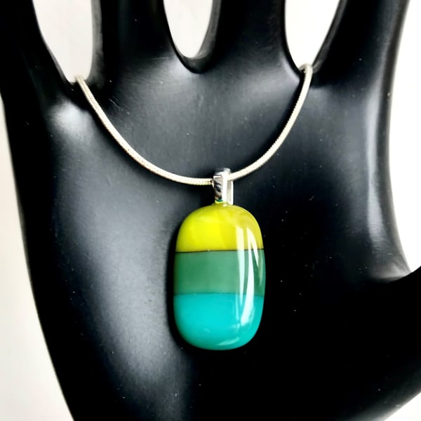 Green Stripe Pendant Necklace 