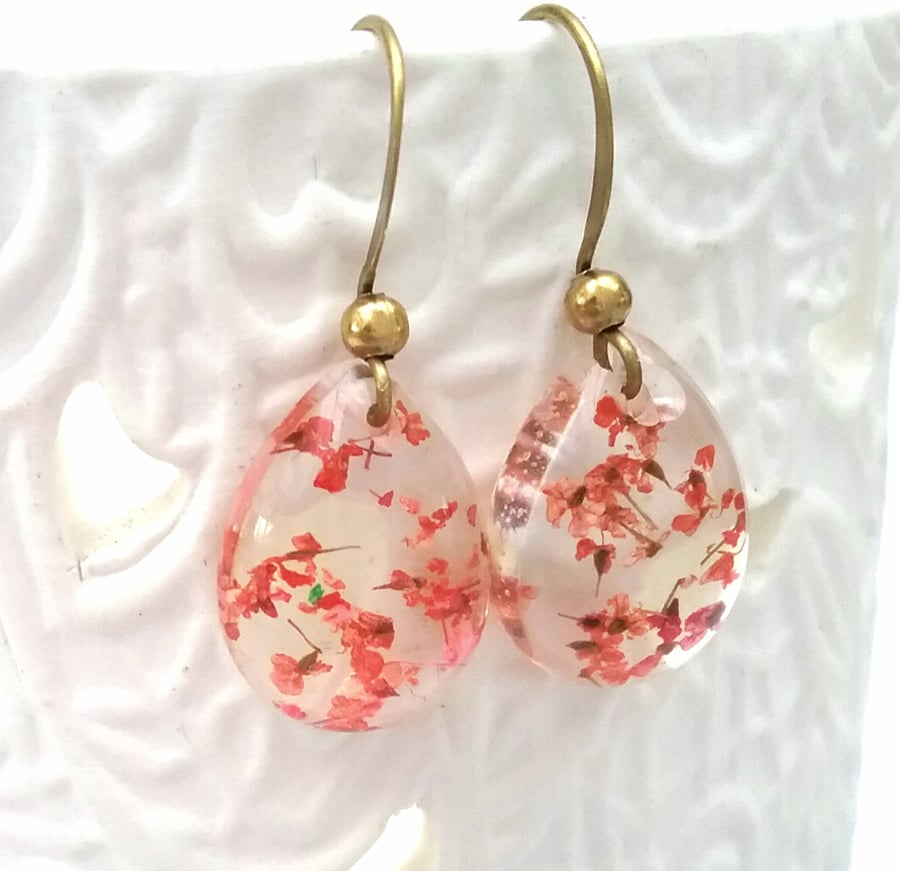 Resin Flower Earrings...