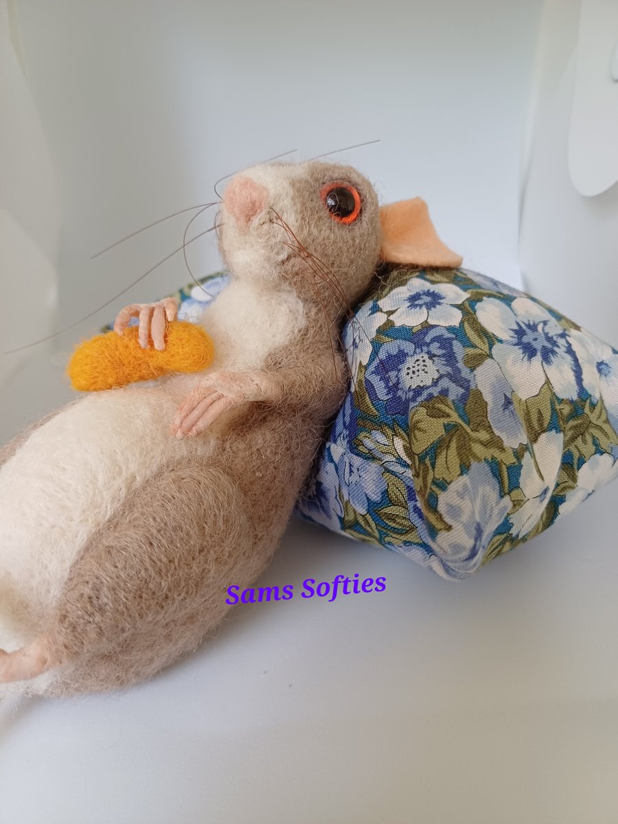 Blazed Needlefelted Rat