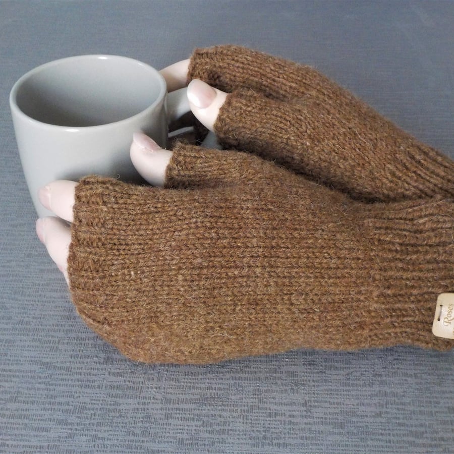 Fingerless gloves Castlemilk Moorit natural brown rare breed British wool