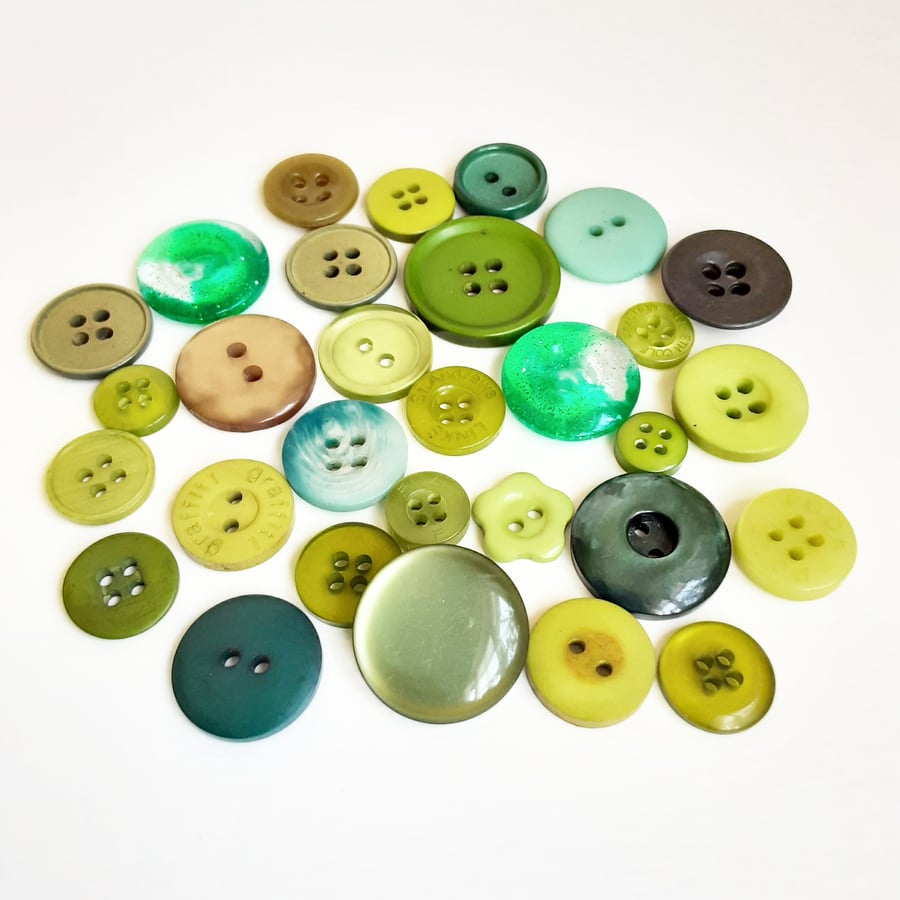      Mixed Green Buttons