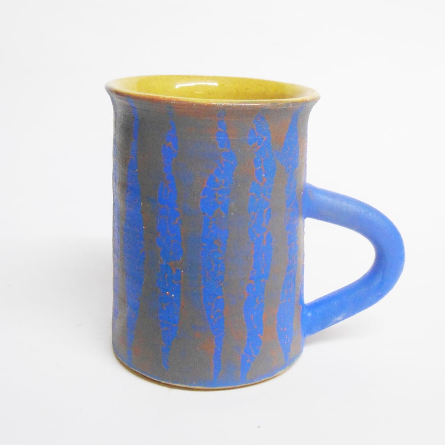 Mug Elegant Striped Blue and Yellow Trumpet shaped.