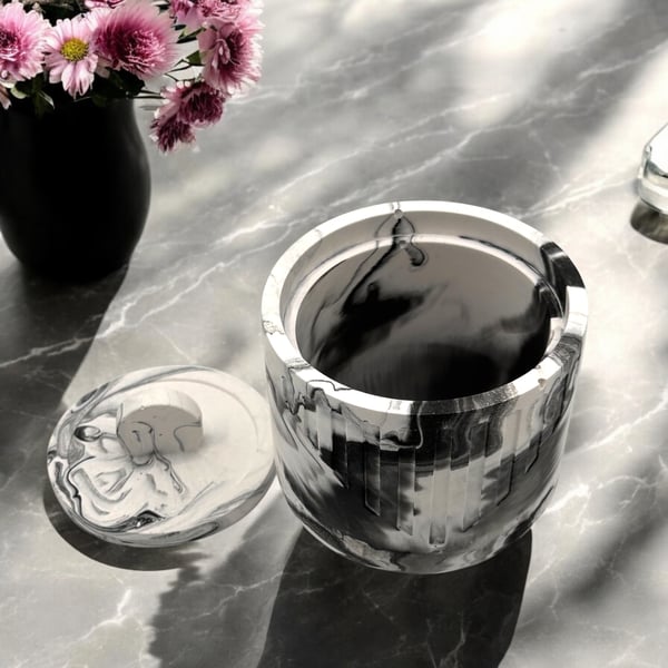 Trinket Pot with Lid - Black and White Monochrome Keepsake or Jewellery Box ltp4