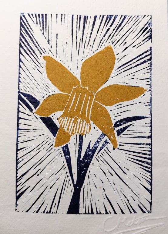 'Daffodil' - 5x7 inch lino print in navy and gold - daffodil art print