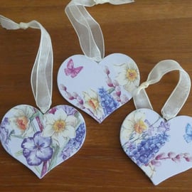 Sale - Set of 3 Hanging Hearts - Daffodils