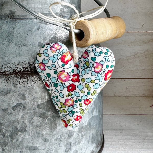 LIBERTY PRINT FLORAL MINI HEART - turkish blue and pink