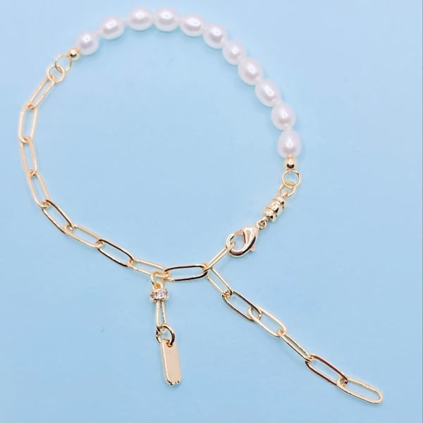 Freshwater Pearl and Gold Plated Chain Bracelet