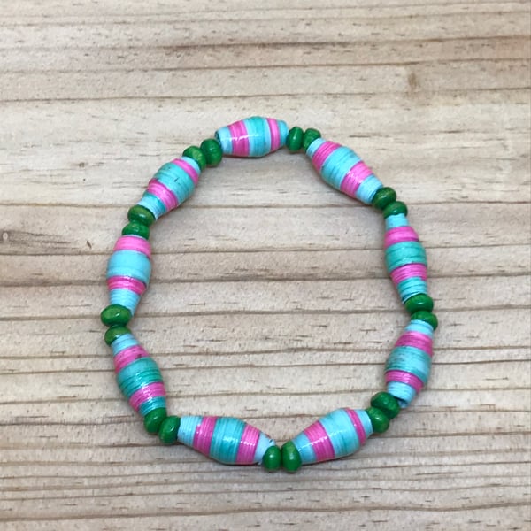 Paper Bead Bracelet. (228)