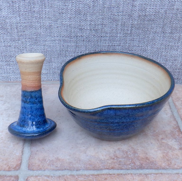 Pestle and mortar spice herb grinder stoneware hand thrown pottery ceramic 
