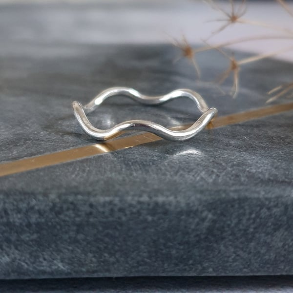 Dainty Silver Wave Ring Sterling Silver Wavy Band Thumb Ring Zig Zag Silver Ring