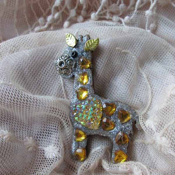 Mosaic Giraffe Brooch