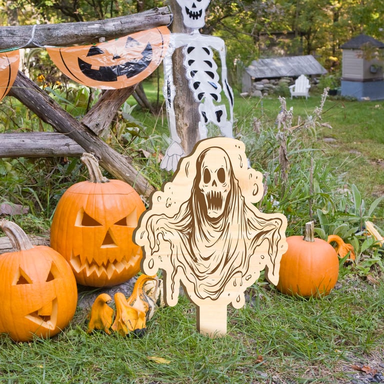 Spooky Ghost Wooden Halloween Plaque: Garden Sign, Halloween Decor