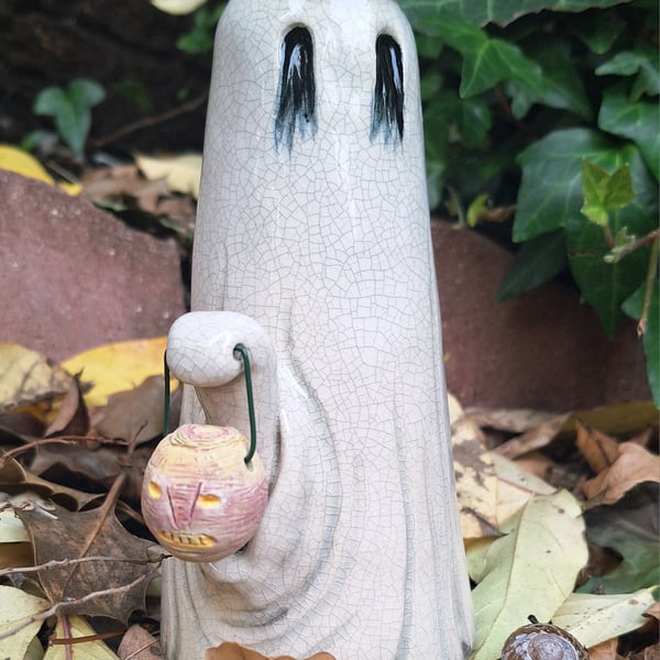 Baker Boy Ghost (large) - ceramic figurine