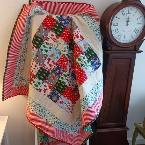 Christmas quilt, Christmas blanket, baby quilt