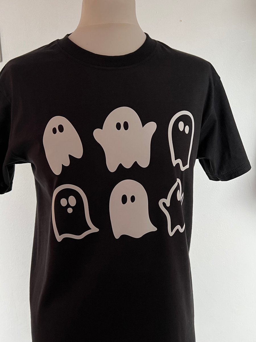 Customisable Personalised Men's Women's Kid's Halloween T Shirt GHOULS & GHOSTS