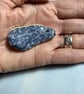 Little Seal painted pebble - Image 4