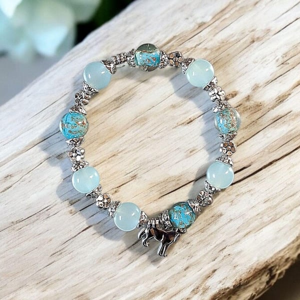 Howling Wolf beaded bracelet, Boho jewellery, mystical jewellery, wolf jewellery