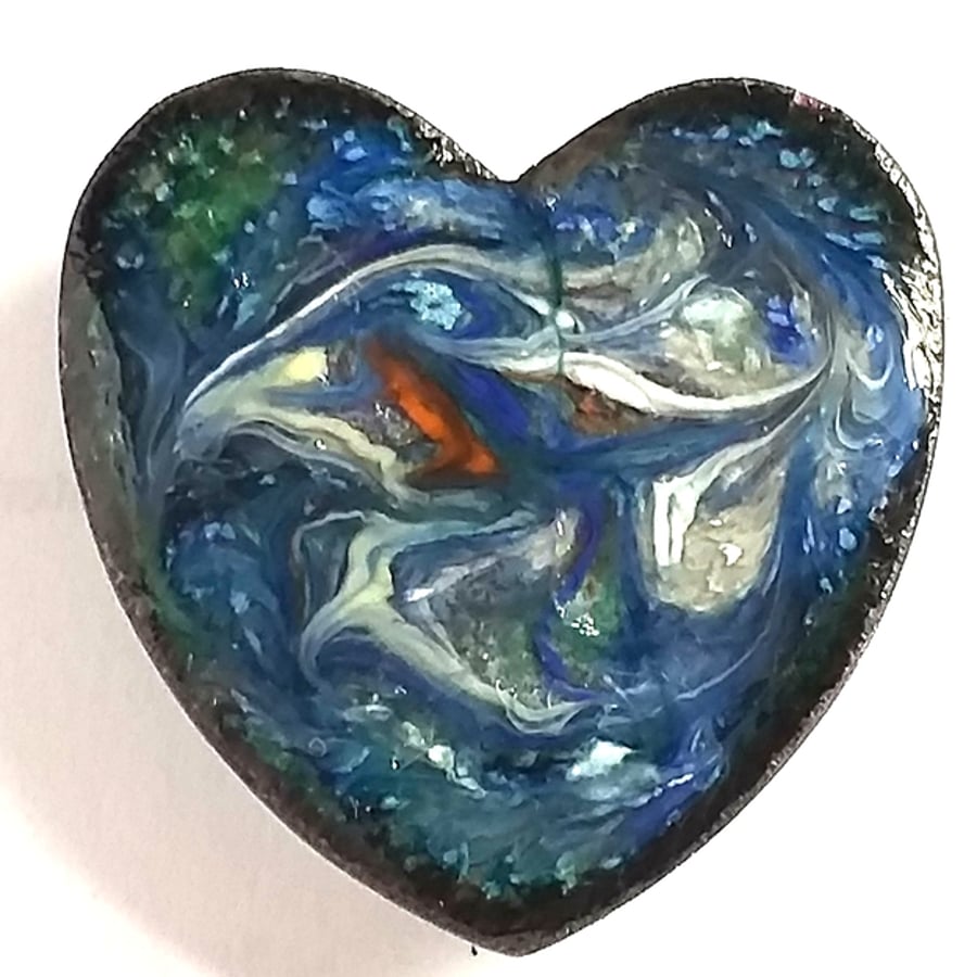 heart brooch scrolled pale grey, white and red on blue