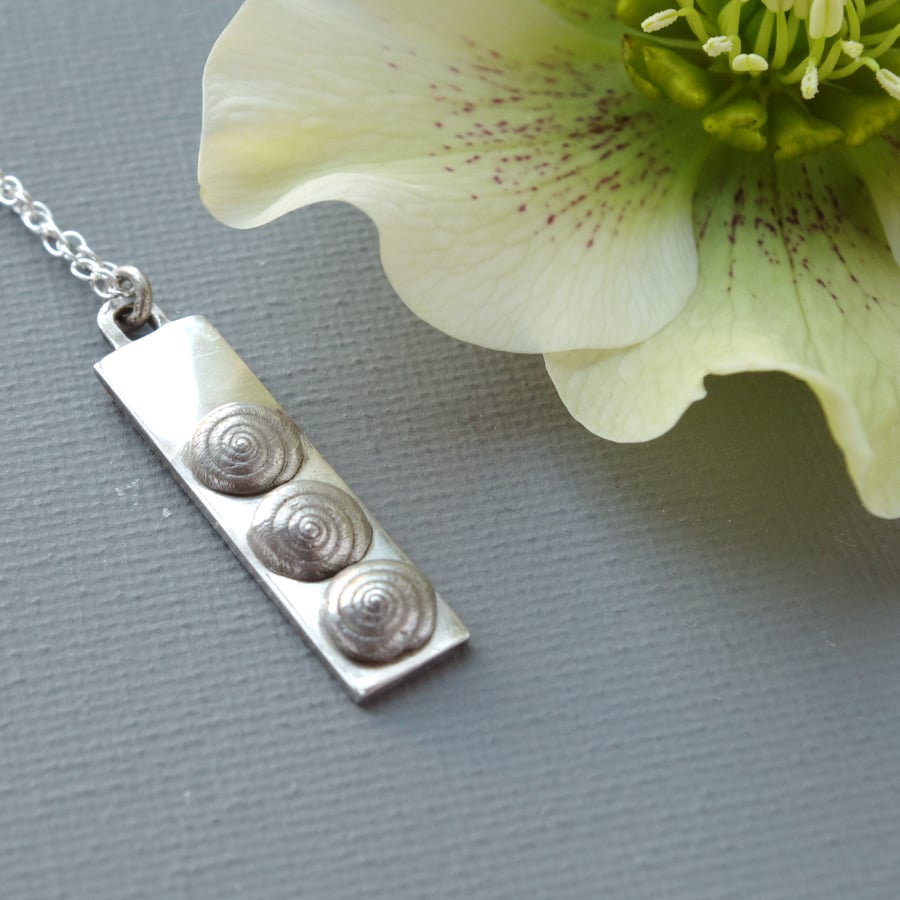 Sterling Silver Pendant With Three Silver Shells: Three Children New Triplets