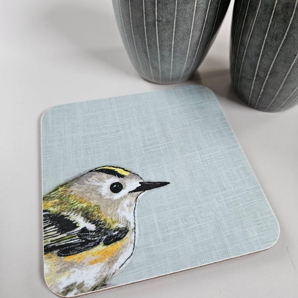 'Peeking' Goldcrest coaster, garden bird mat