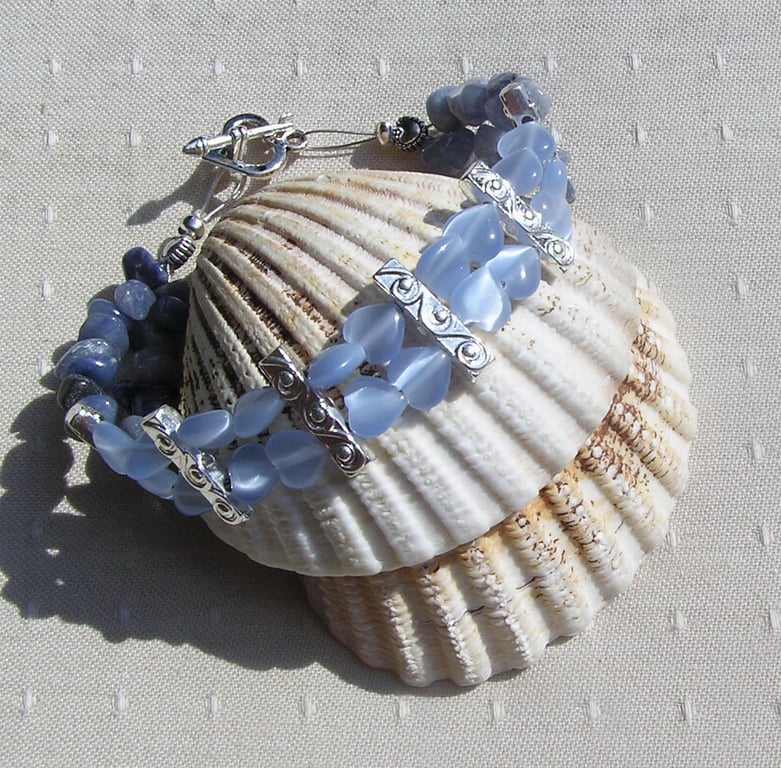Blue Cat’s Eye Hearts & Blue Aventurine Gemstone Beaded Bracelet