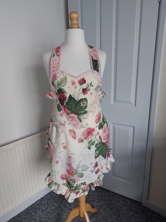 1940's retro style sweetheart apron 