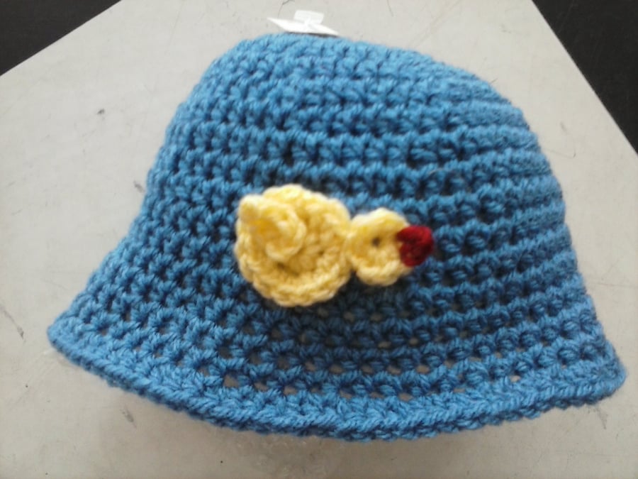 crochet baby hat with chick detail