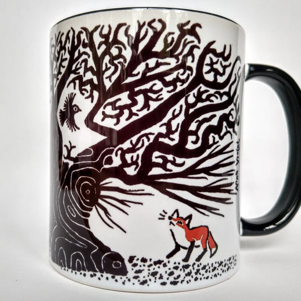 Mug with ancient oak and fox cubs design