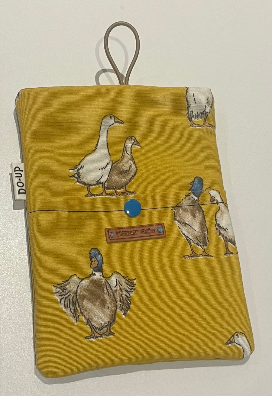Kindle Case - Paperwhite Size. Mustard Duckies