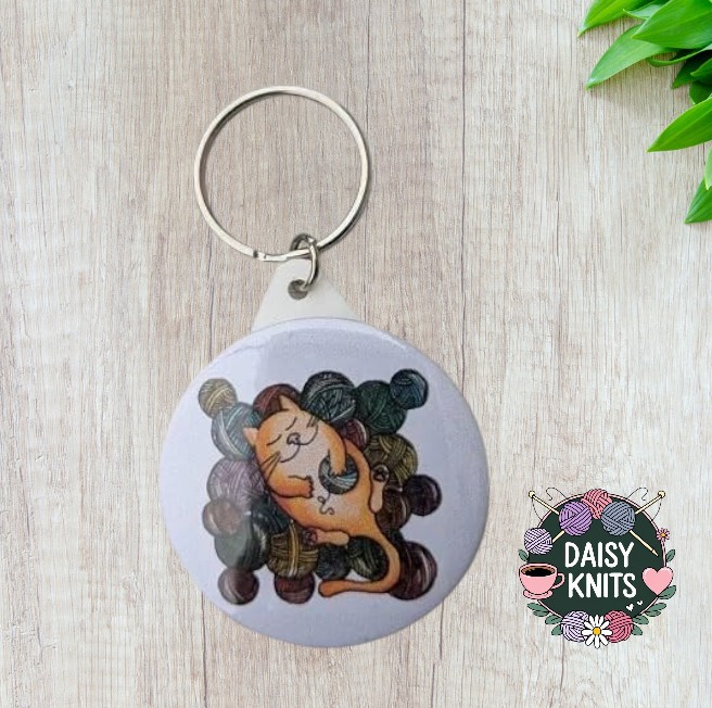 Cat Sleeping on Yarn Keyring – Perfect Gift for Cat Lovers