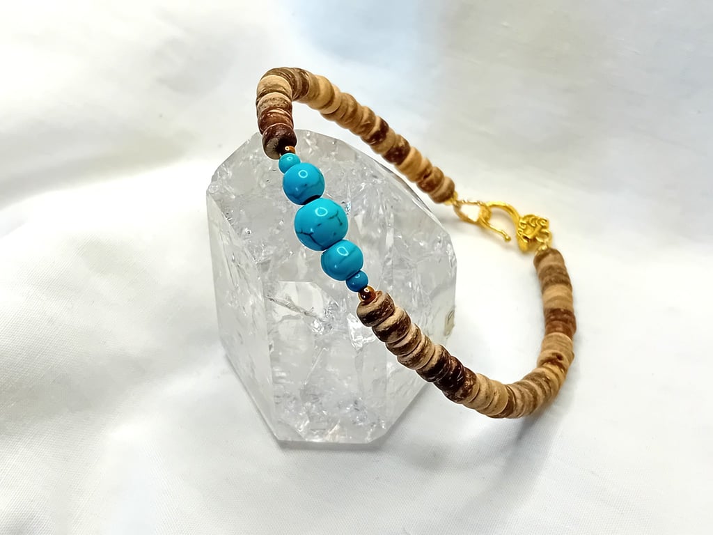 Gradient Turquoise & Coconut Shell Bracelet